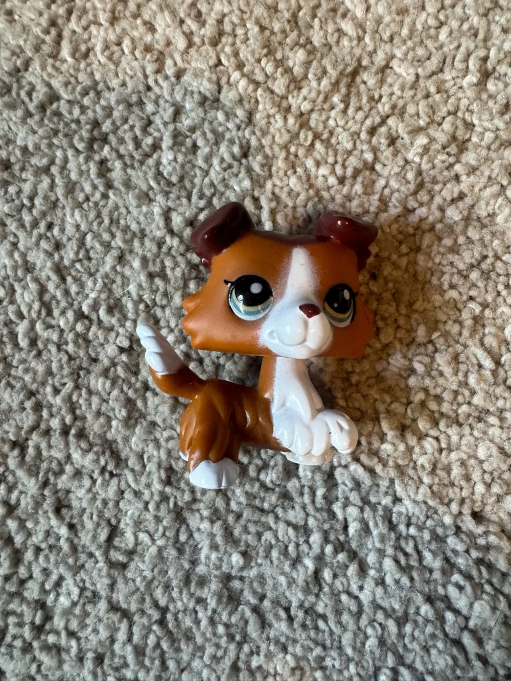 Small Pets Brown & White Gen 7 LPS Collie - Cute Collectible